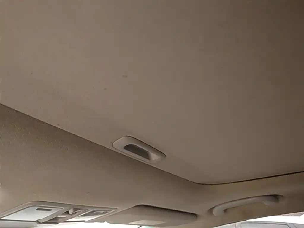 Hyundai Elantra Langdong 2015 — фото 18