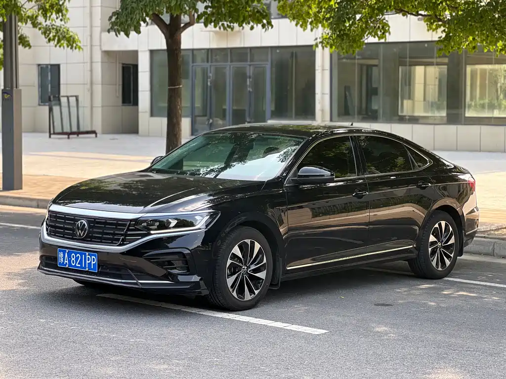 Volkswagen Passat 2022