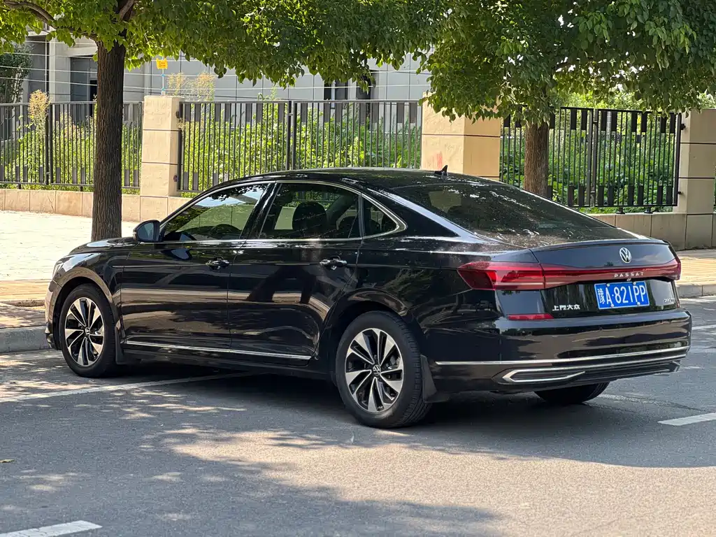 Volkswagen Passat 2022