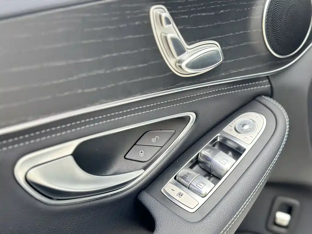 Mercedes-Benz C-Class 2020 — фото 10