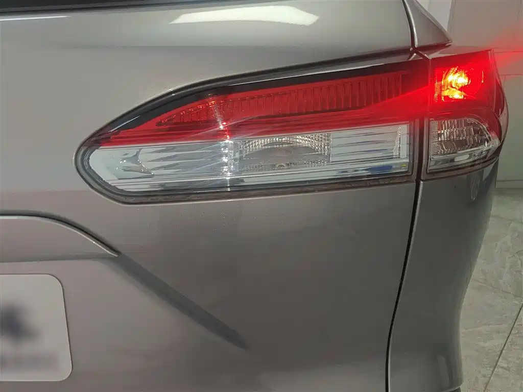 Toyota Corolla Cross 2022 — фото 24
