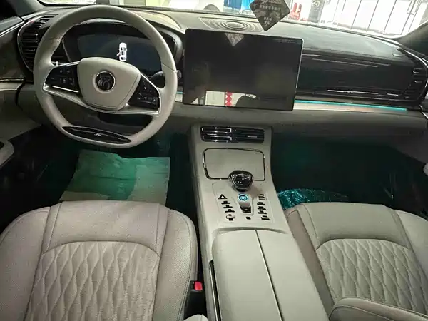 BYD Han 2025