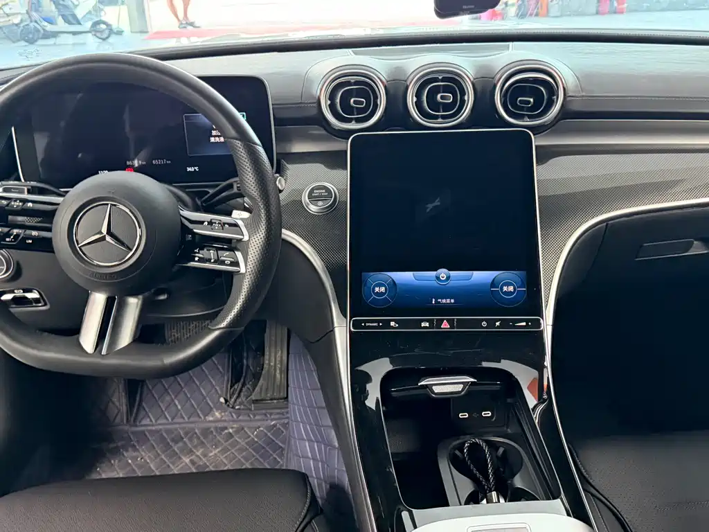 Mercedes-Benz C-Class 2022