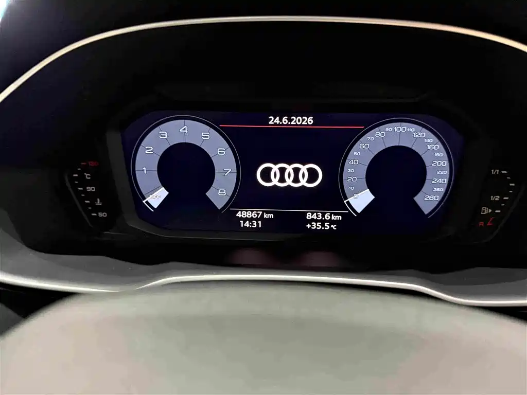 Audi Q3 2021 — фото 19