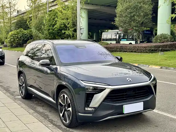 NIO ES8 2020