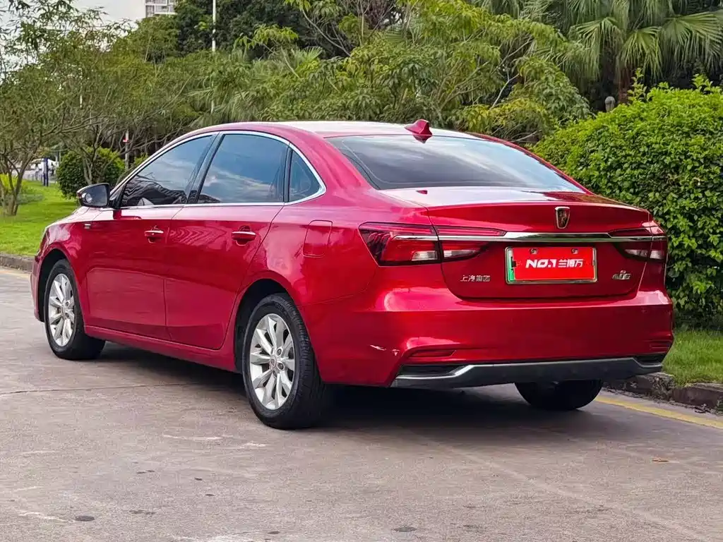 Roewe i6 New Energy 2018 — фото 7