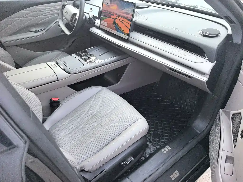 Geely Galaxy Starshine 8 2025 — фото 9