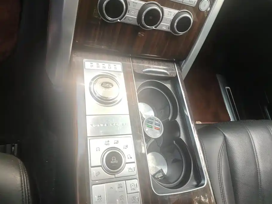 Land Rover Range Rover 2015 — фото 16