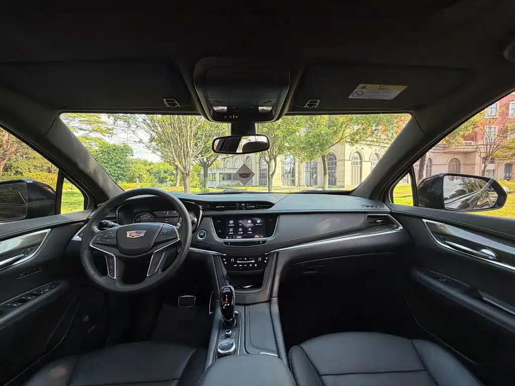 Cadillac XT5 2022 — фото 15