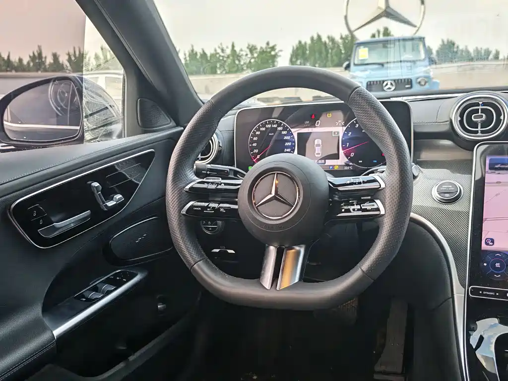Mercedes-Benz C-Class 2022 — фото 8