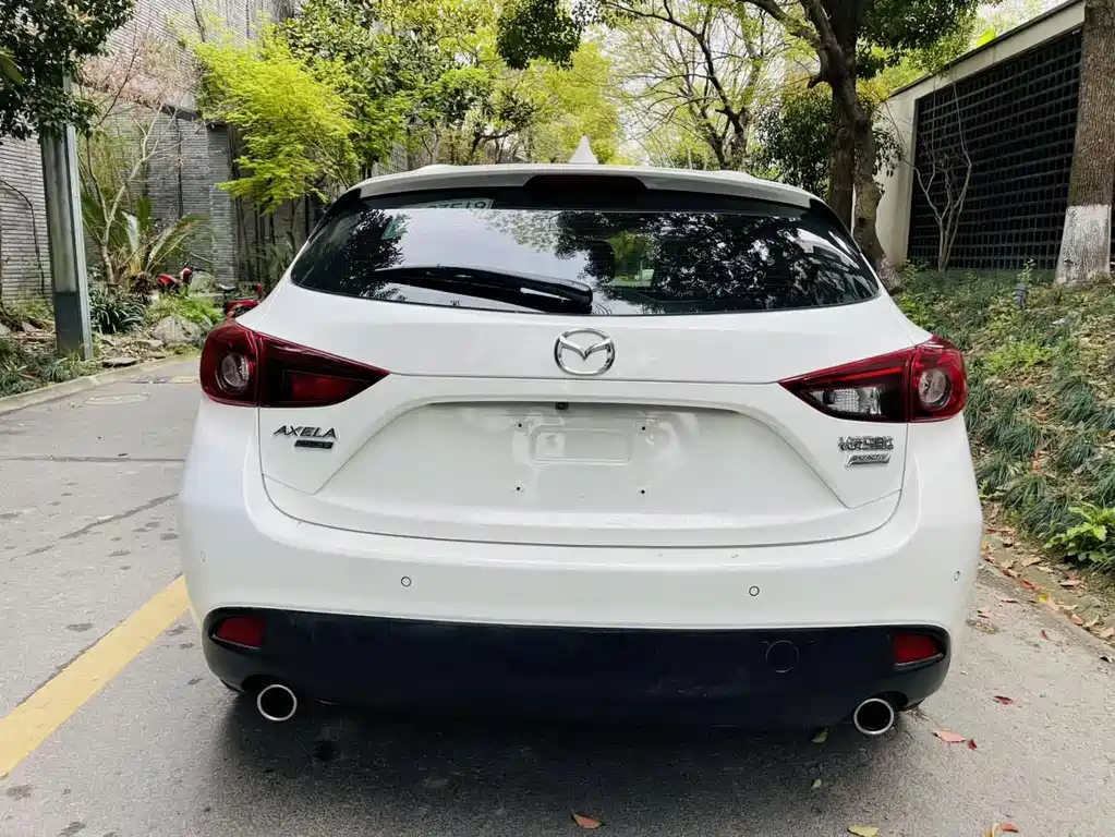 Mazda 3 Axela 2015 — фото 19