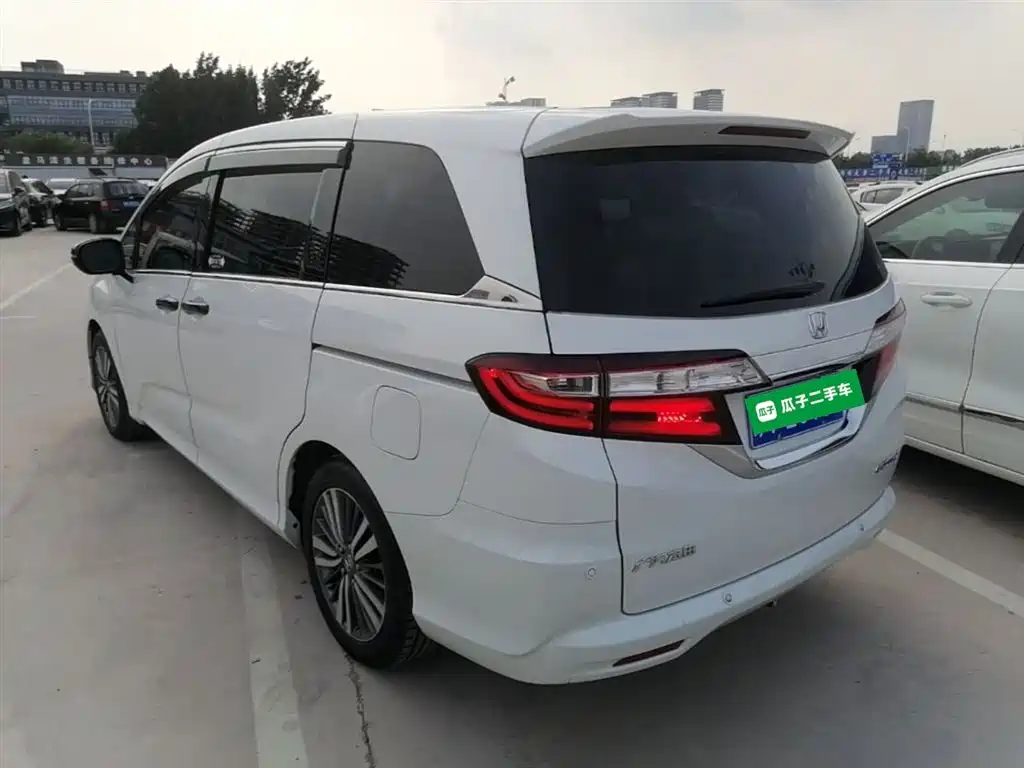 Honda Odyssey 2019 — фото 5