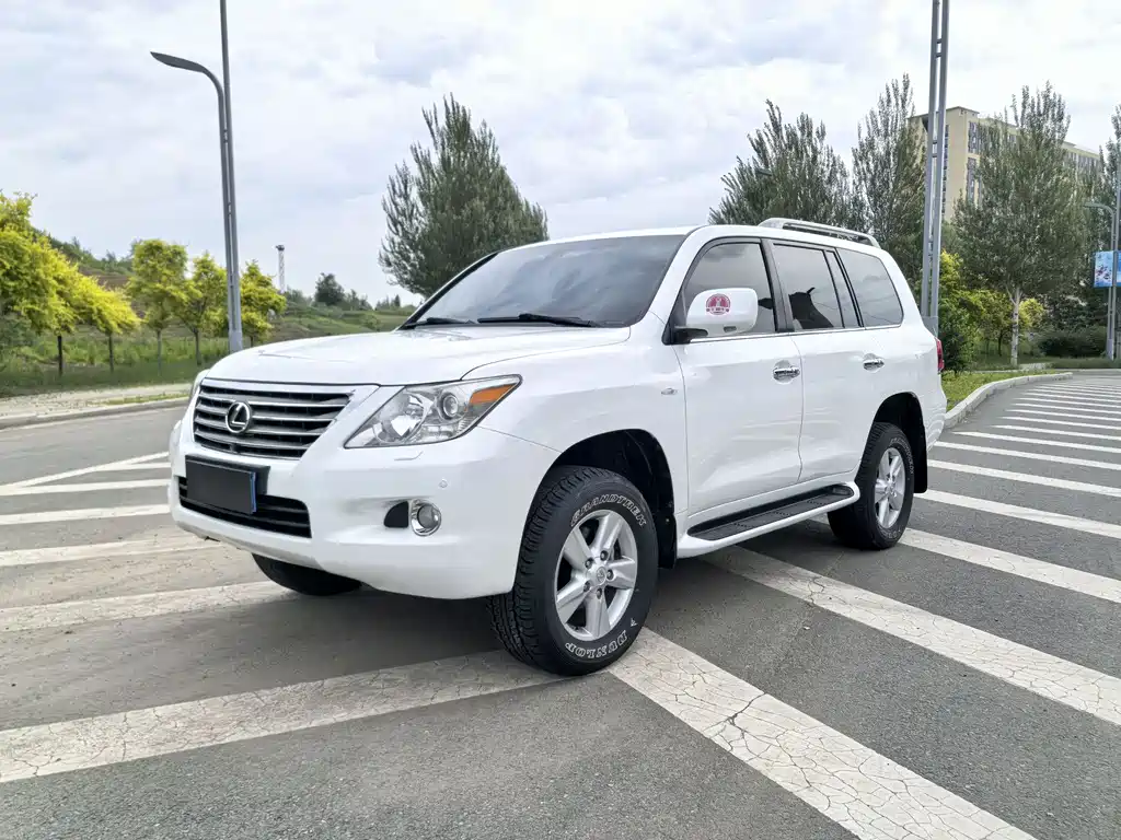 Lexus LX 2009