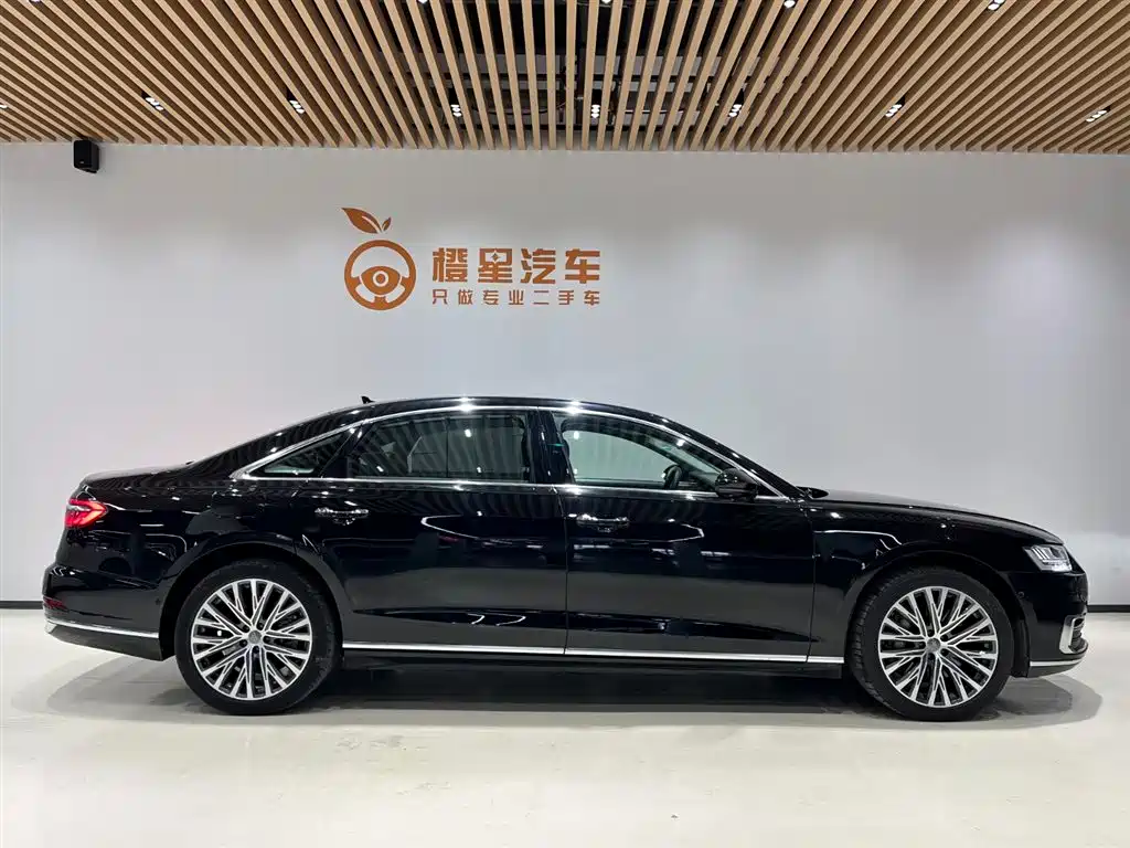 Audi A8 2020 — фото 3