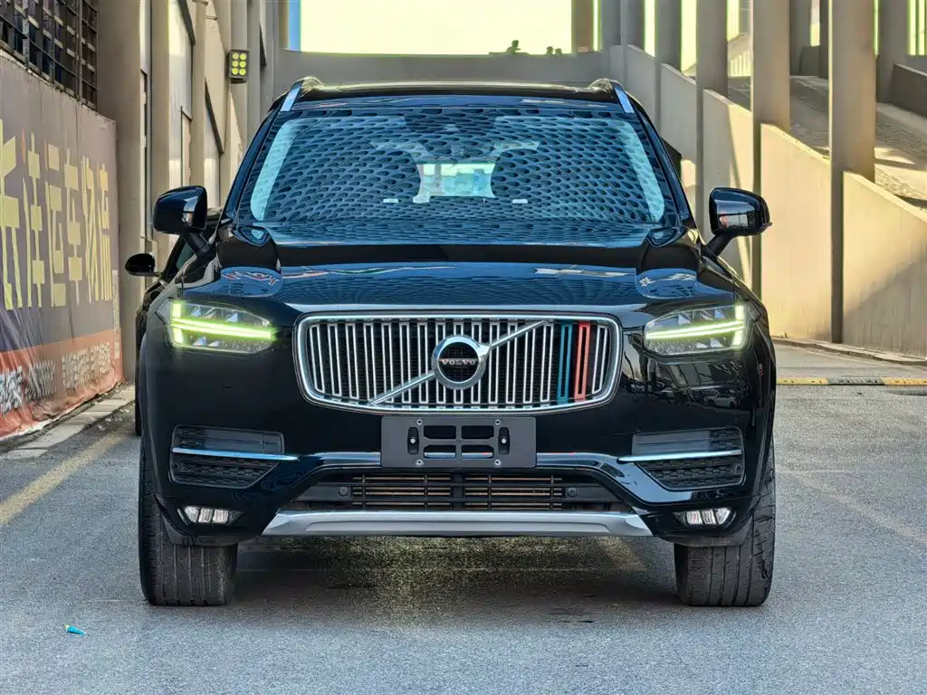 Volvo XC90 2019 — фото 2