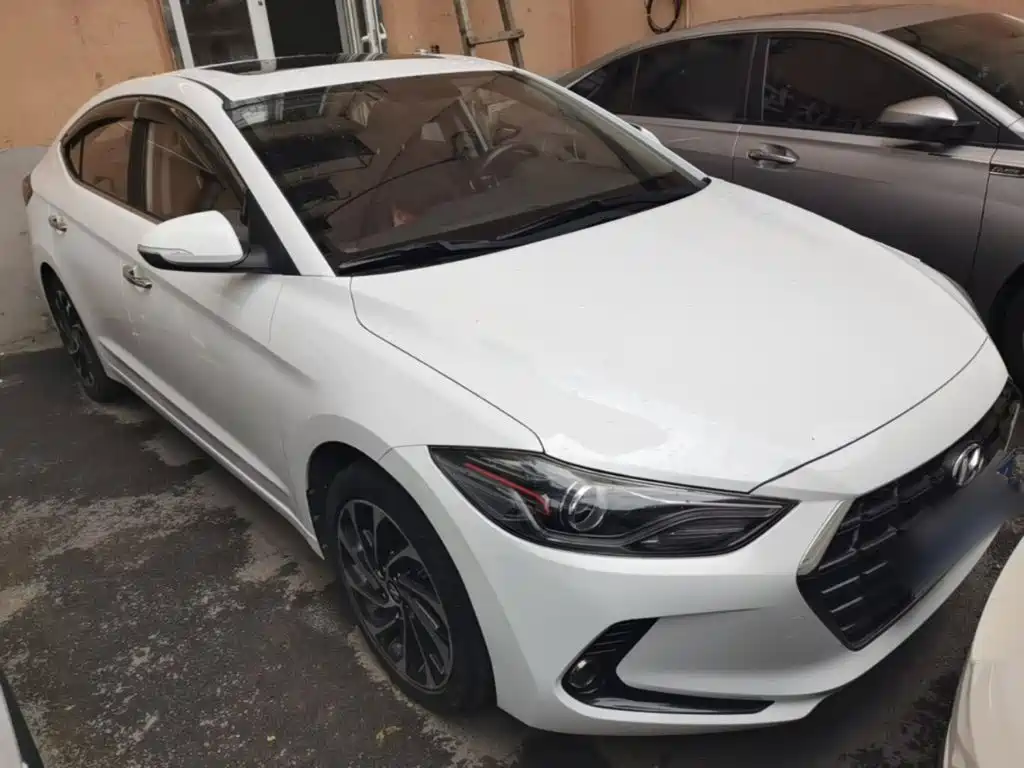 Hyundai Elantra 2019