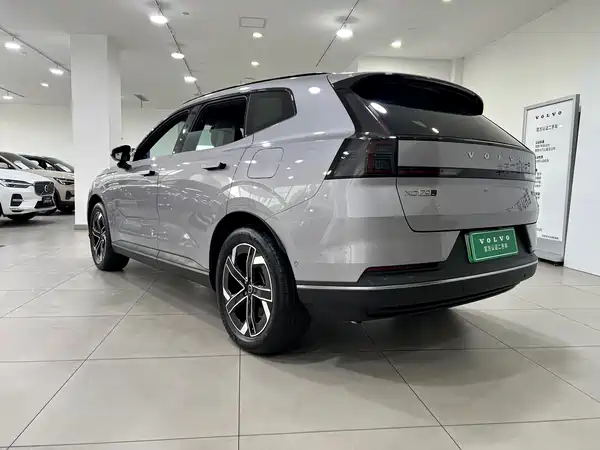Volvo XC70 Plug-In Hybrid 2026