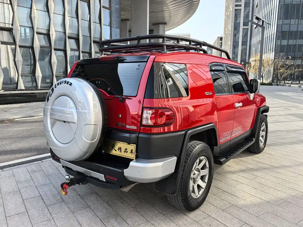 Toyota FJ Cruiser 2019 — фото 5