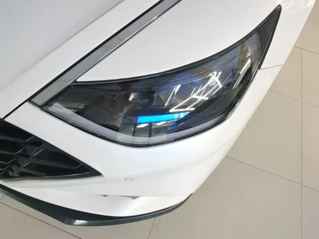 Hyundai Sonata 2022 — фото 24