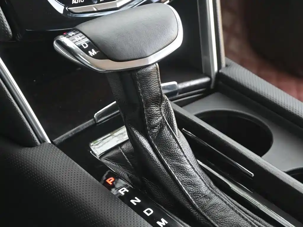 Cadillac XTS 2019 — фото 10
