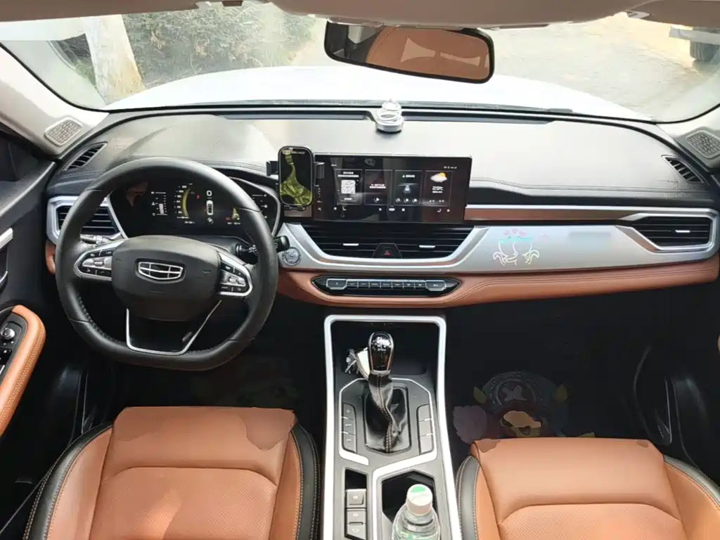 Geely Vision X6 2020 — фото 10
