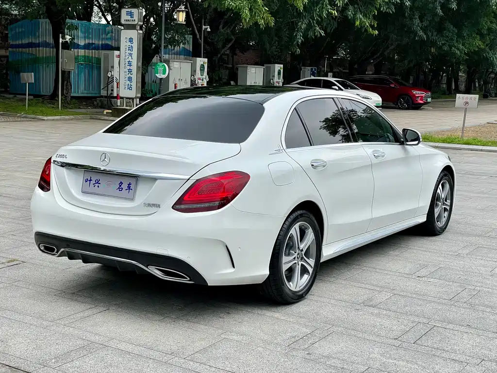 Mercedes-Benz C-Class 2020 — фото 15