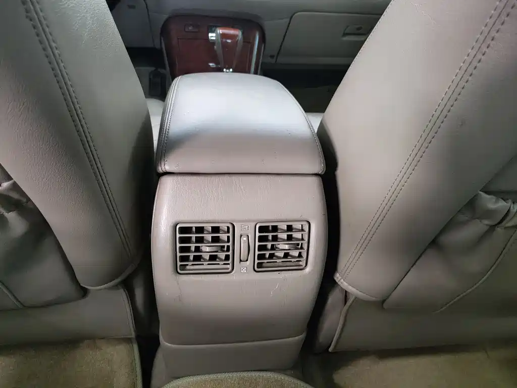 Toyota Camry 2005 — фото 10