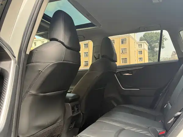 Toyota RAV4 2023