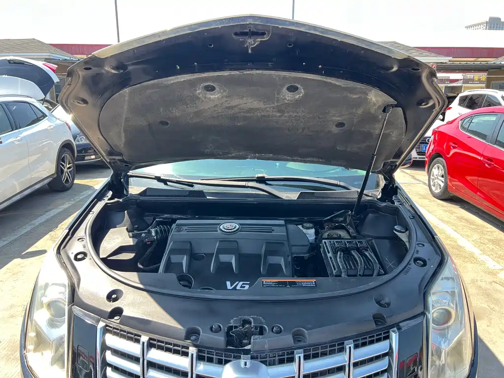 Cadillac SRX 2014 — фото 24