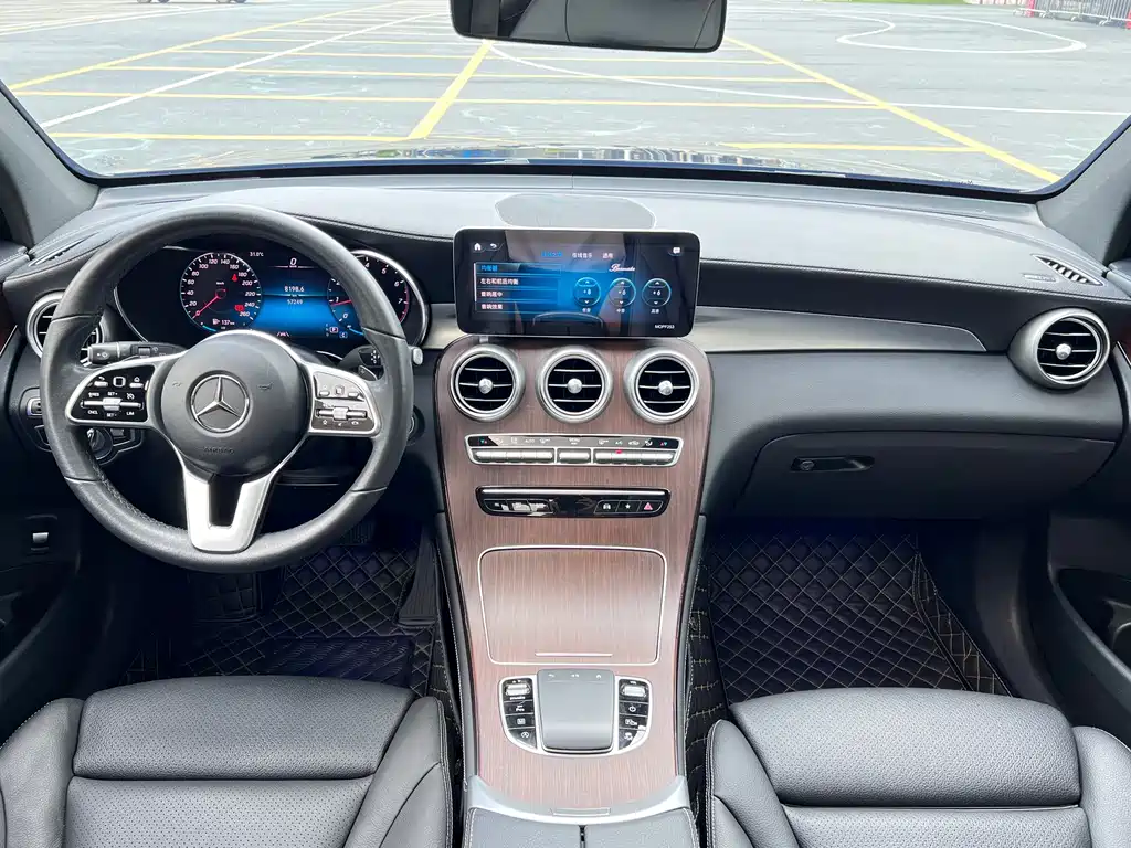 Mercedes-Benz GLC 2021 — фото 19