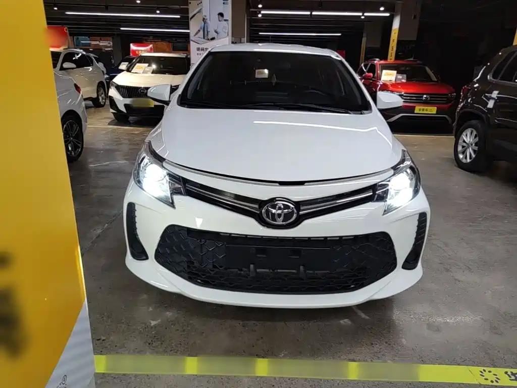 Toyota Vios FS 2021