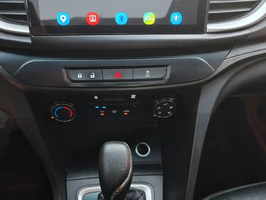 Buick Excelle GT 2018 — фото 12