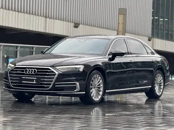 Audi A8 2022