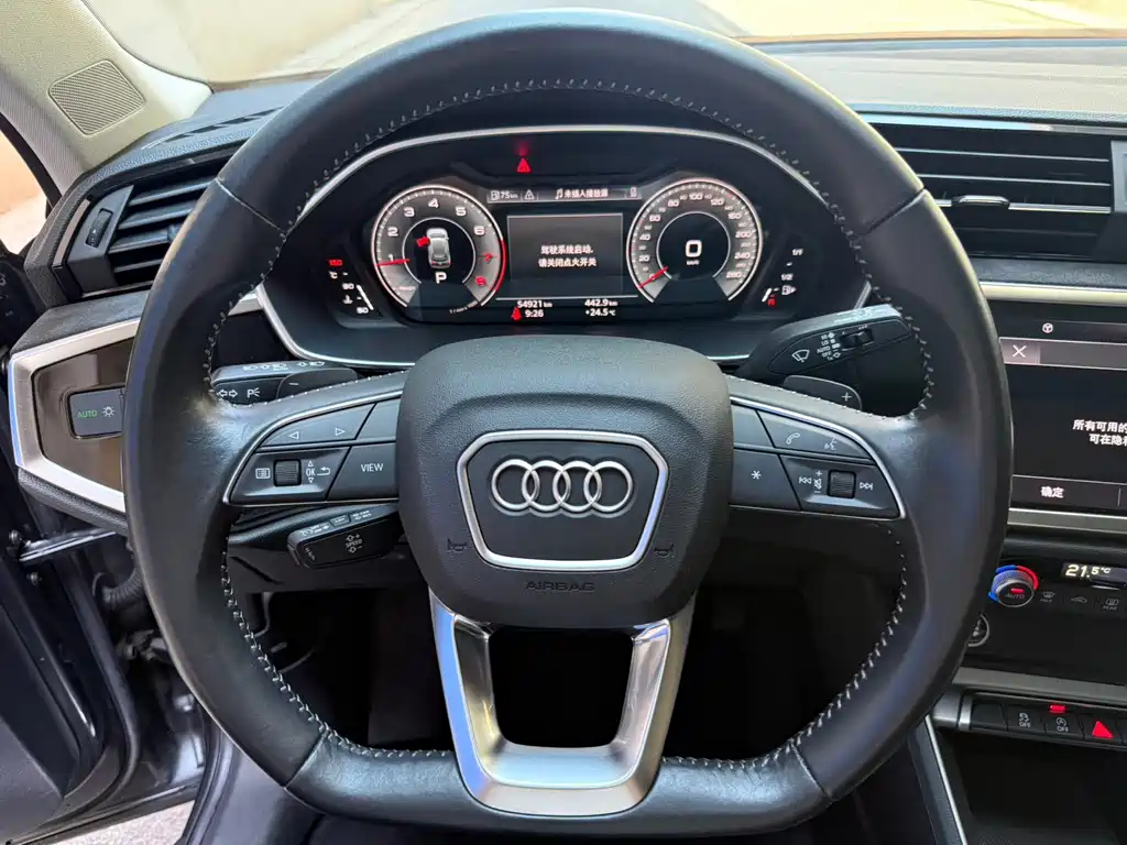 Audi Q3 2022 — фото 11