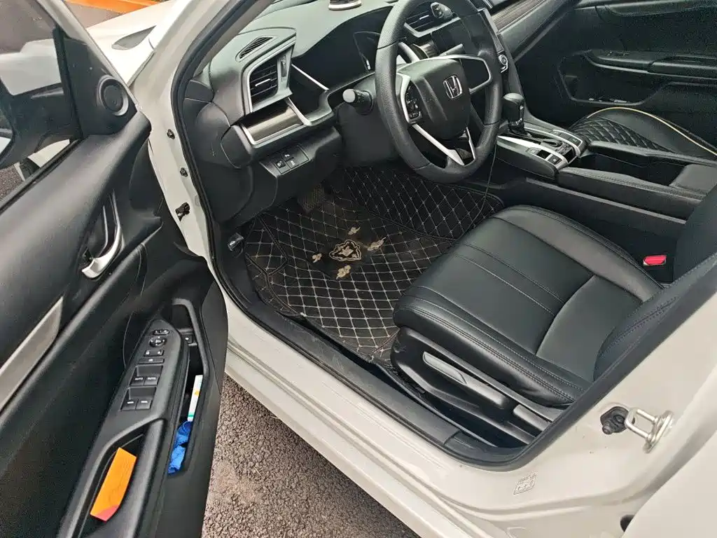 Honda Civic 2020 — фото 12