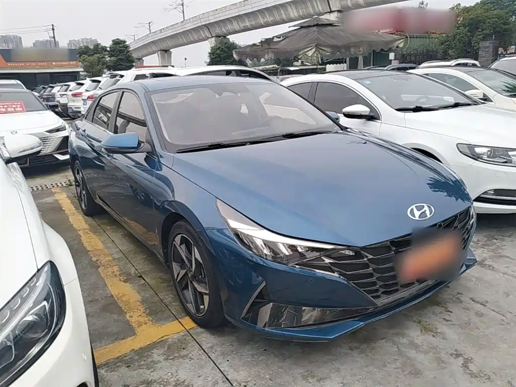 Hyundai Elantra 2022 — фото 4