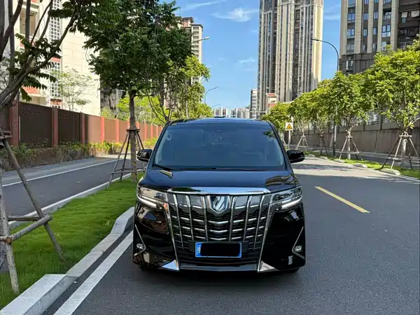 Toyota Alphard 2021