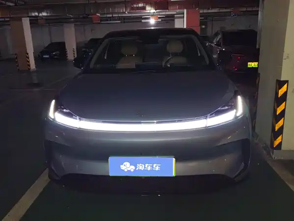 Arcfox Beta T1 2025