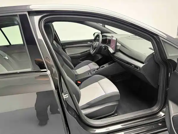 Volkswagen Golf 2026
