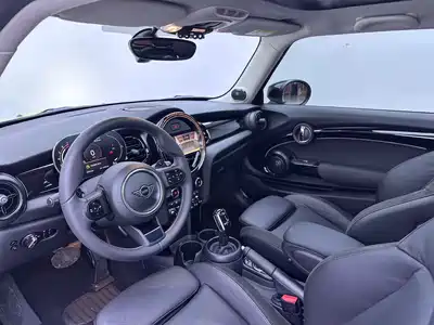 MINI MINI 2022