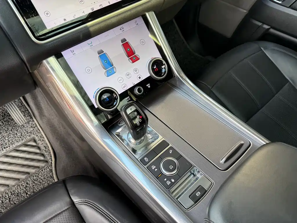 Land Rover Sport 2019 — фото 11
