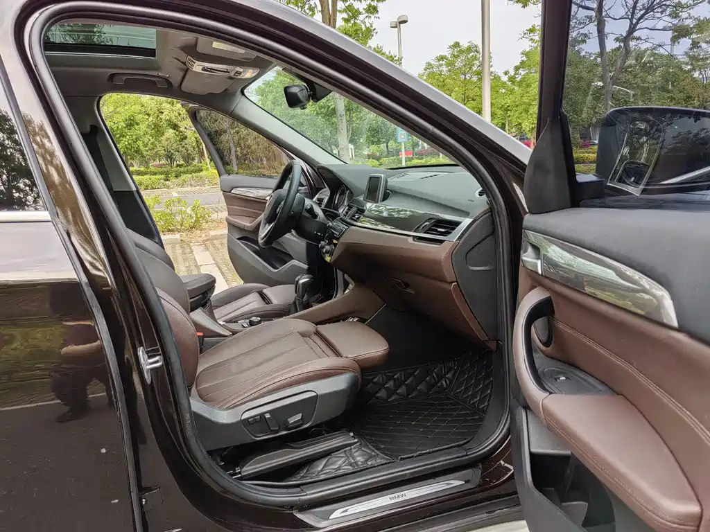 BMW X1 2018 — фото 10