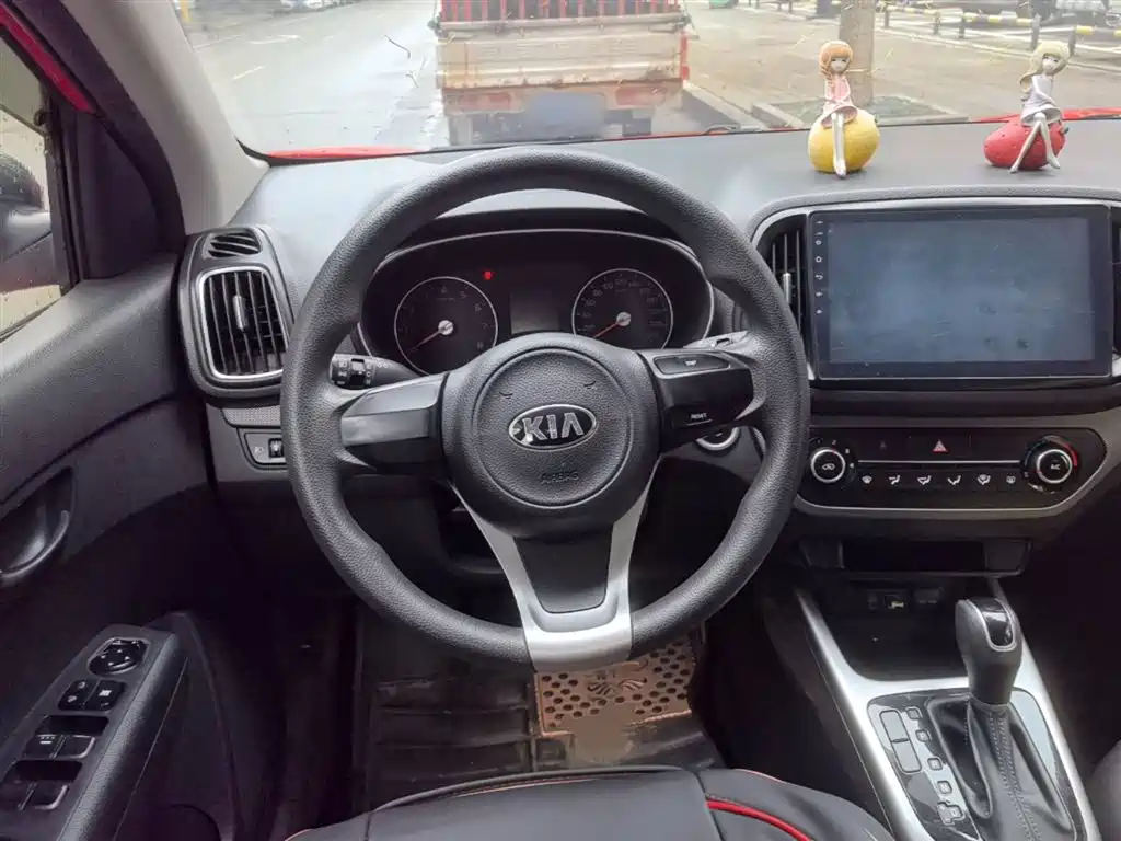 Kia KX3 2017 — фото 11
