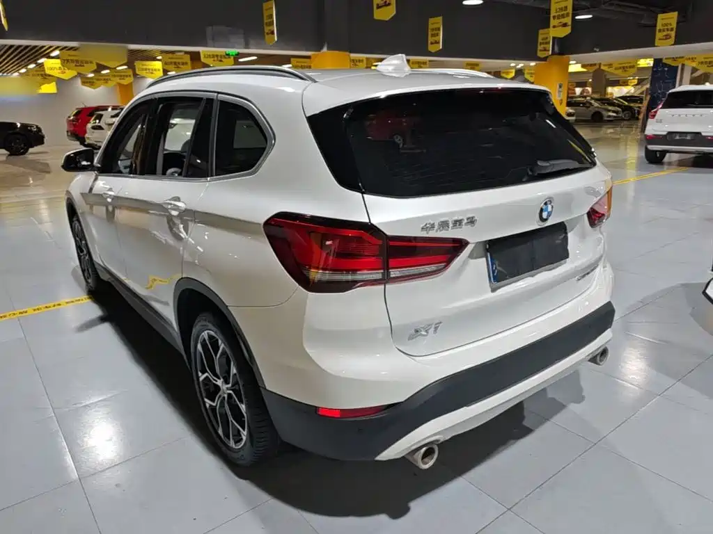 BMW X1 2022 — фото 23