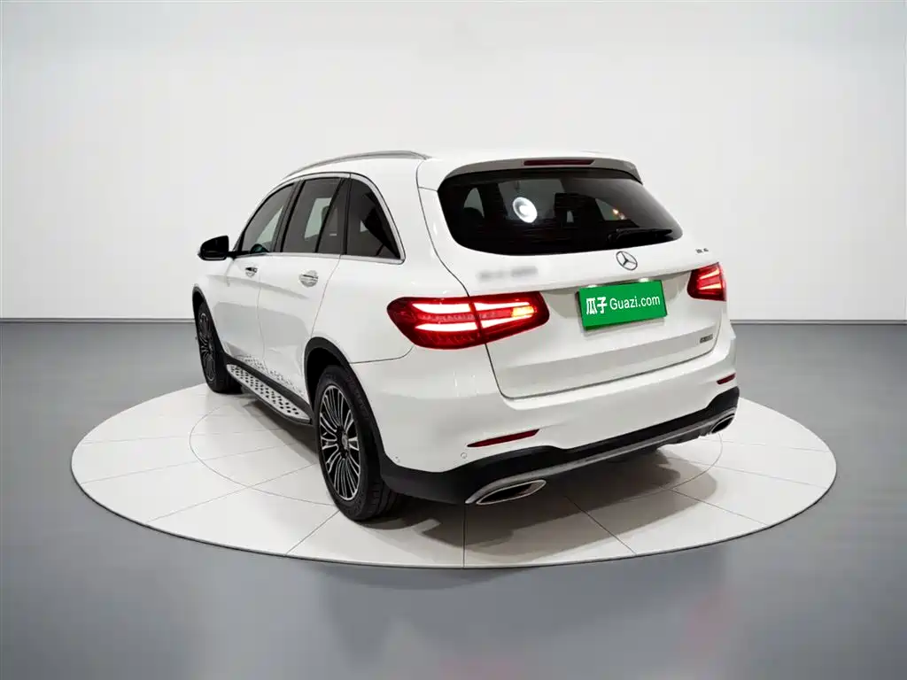 Mercedes-Benz GLC 2018 — фото 13