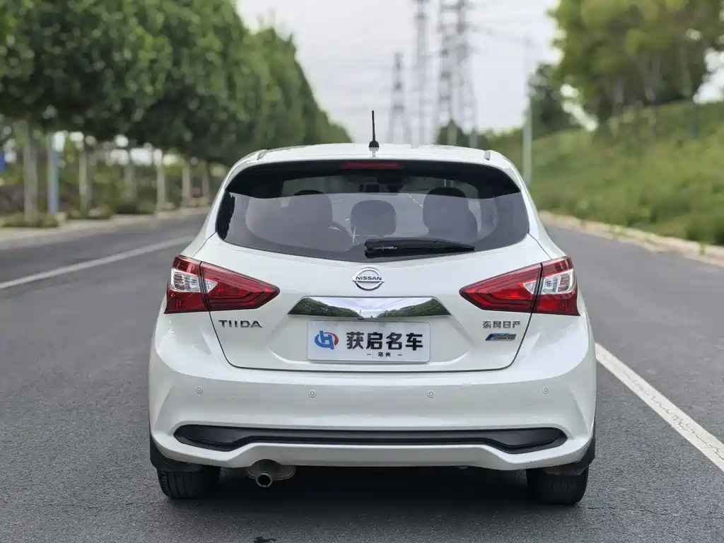 Nissan Tiida 2018 — фото 12
