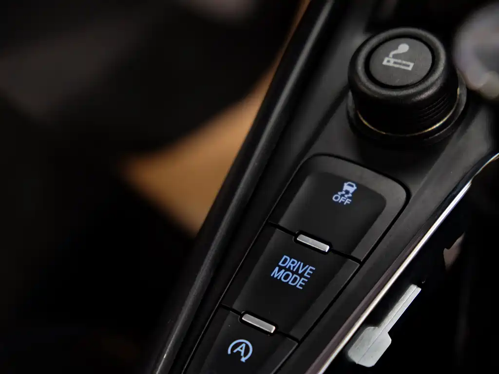 Ford Focus 2018 — фото 16