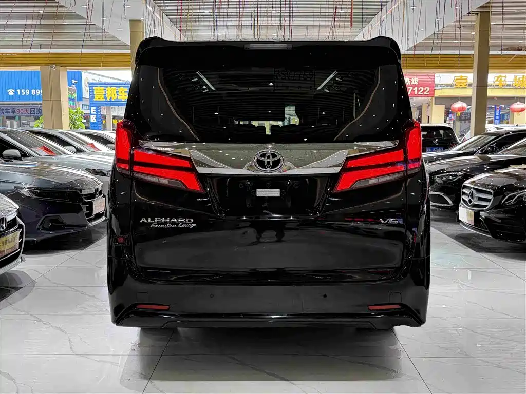 Toyota Alphard 2019
