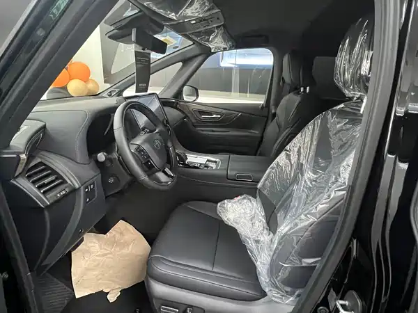 Toyota Alphard 2024