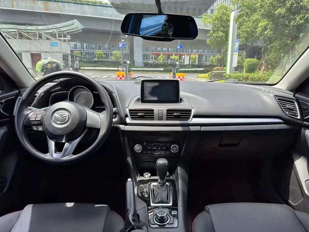 Mazda 3 Angkesela 2016 — фото 12